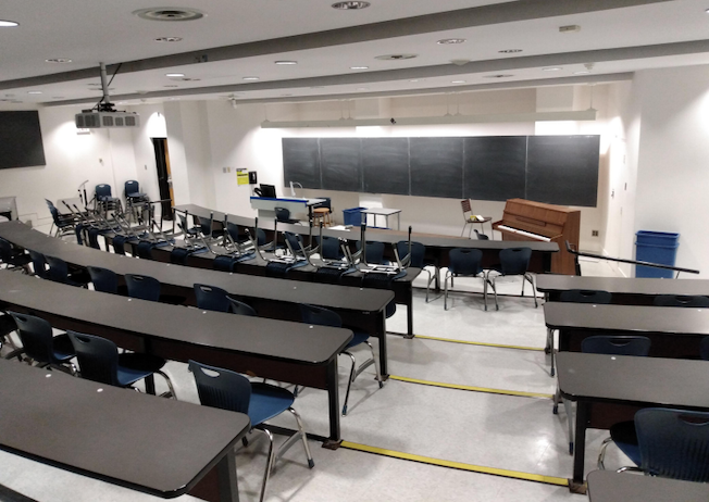 Student view of classroom in Kerr Hall South at Ryerson prior to renovations