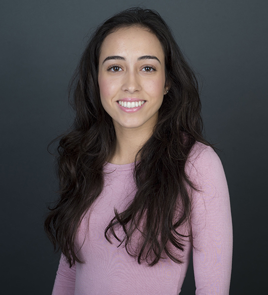 Head shot of Briana-Lynn Pinto Brieiro