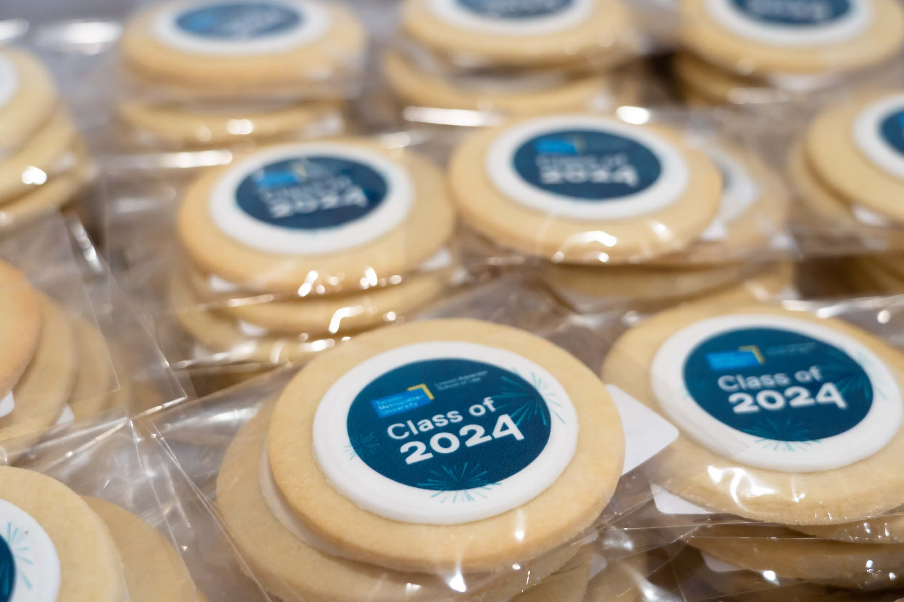 "Class of 2024" cookies.