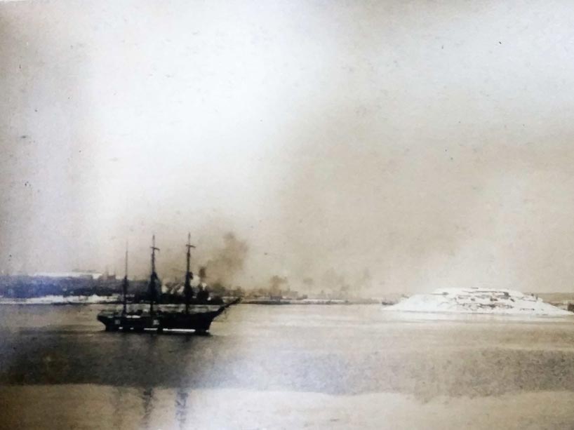 The SS Verdala caught in a blizzard, Halifax Harbour, March 1916