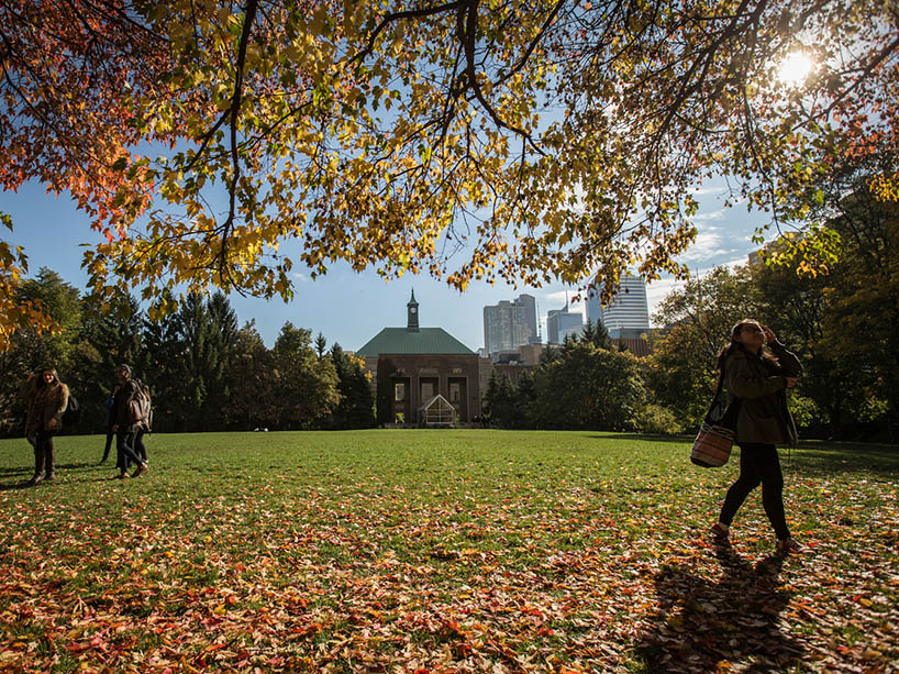 Students walking through the quad on campus. 